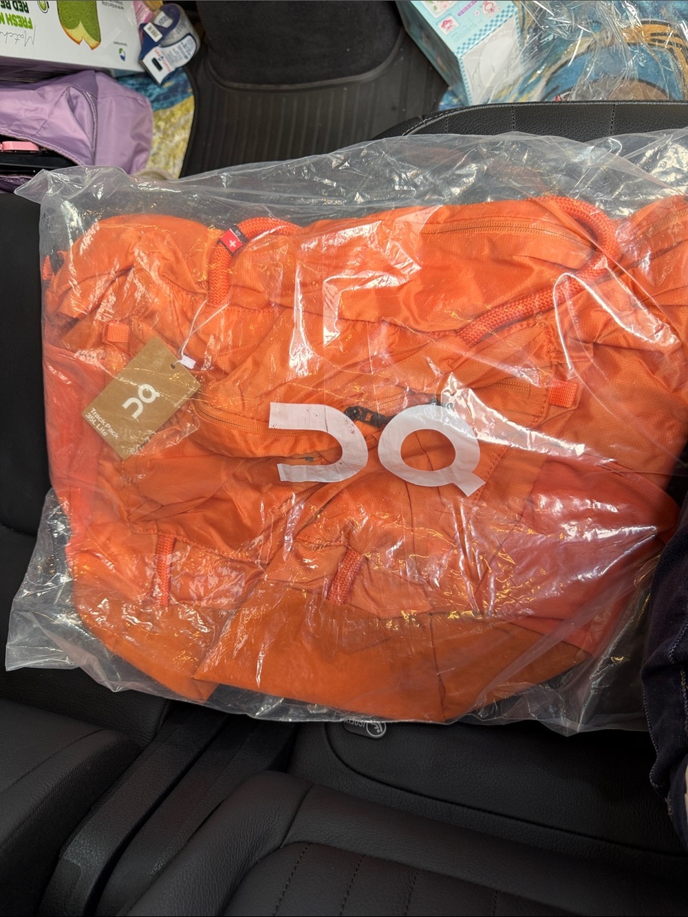 On Running Orange Track Pack 35L Lite - Picture 6 of 13